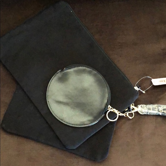 Victoria’s Secret 3 set pouches Wristlets - Picture 2 of 3